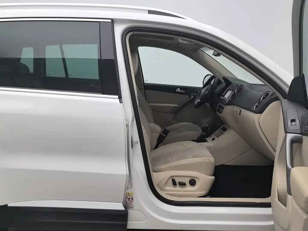 Volkswagen Tiguan — миниатюра 23