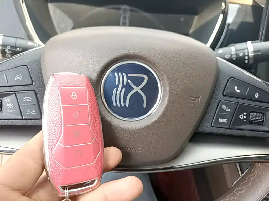 BYD Han — миниатюра 9
