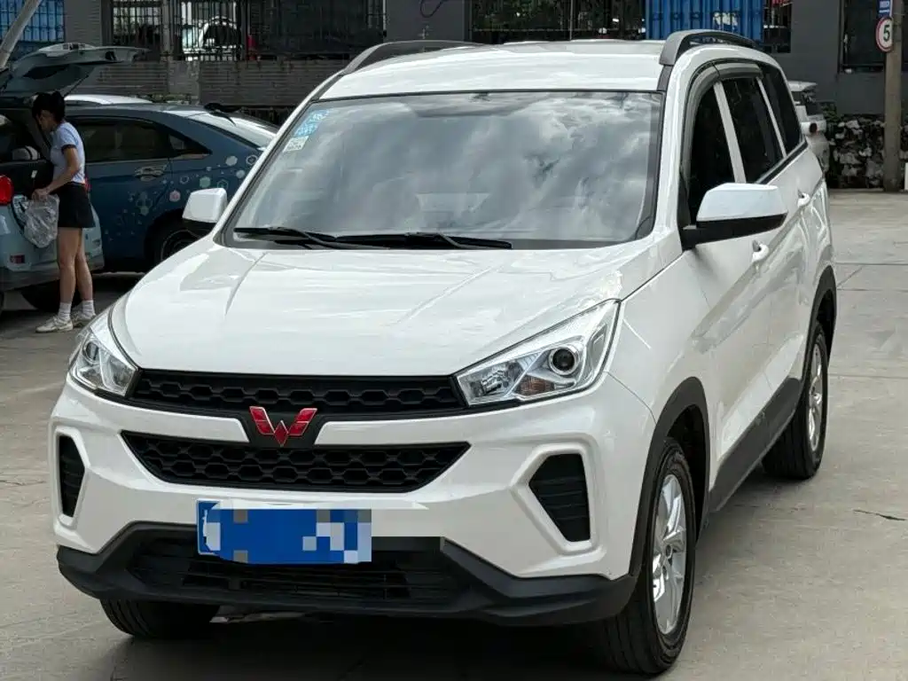 Wuling Hongguang S3