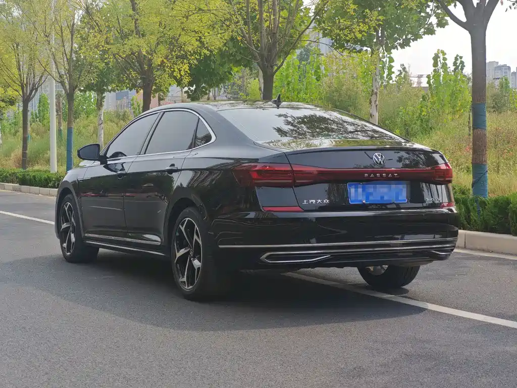 Volkswagen Passat — миниатюра 10