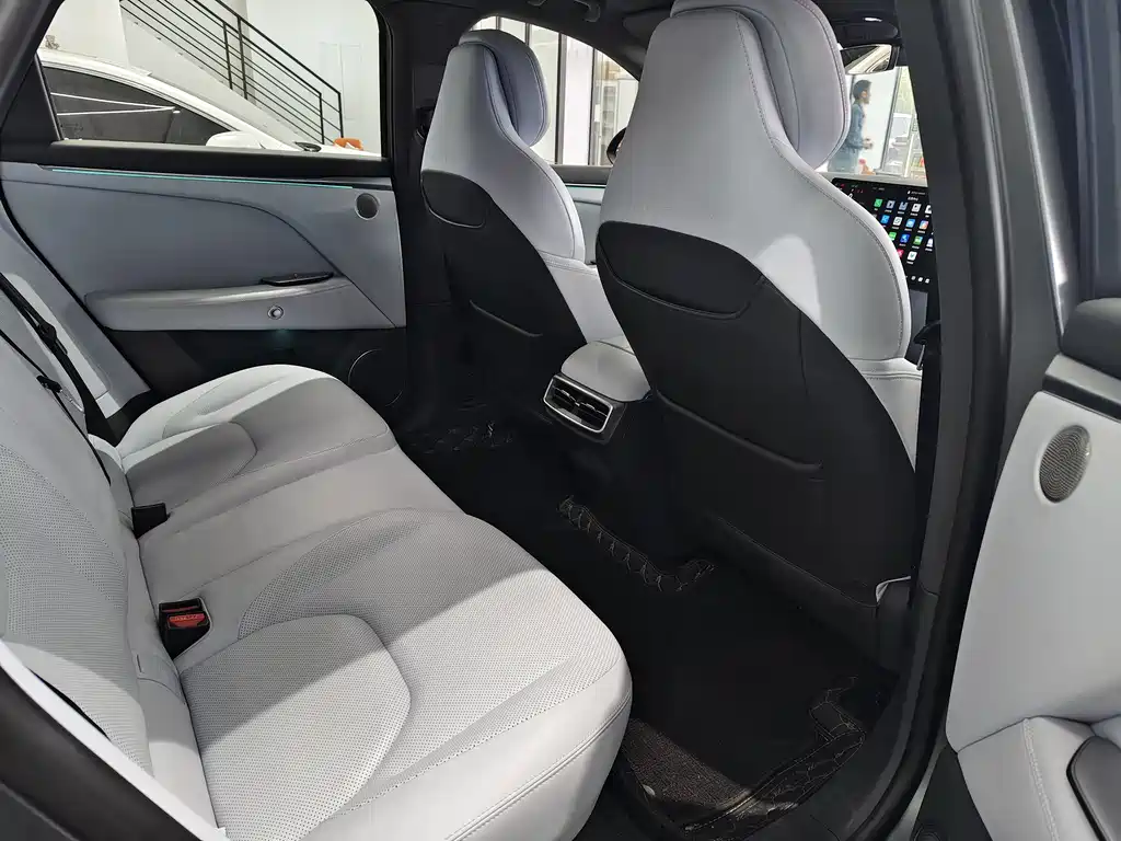 ARCFOX EXTREME FOX POLAR FOX ALPHA T5