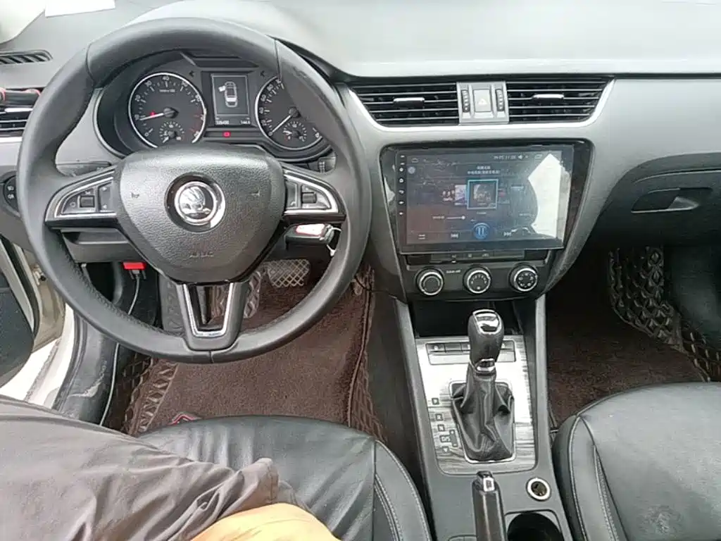 Skoda Octavia — миниатюра 10