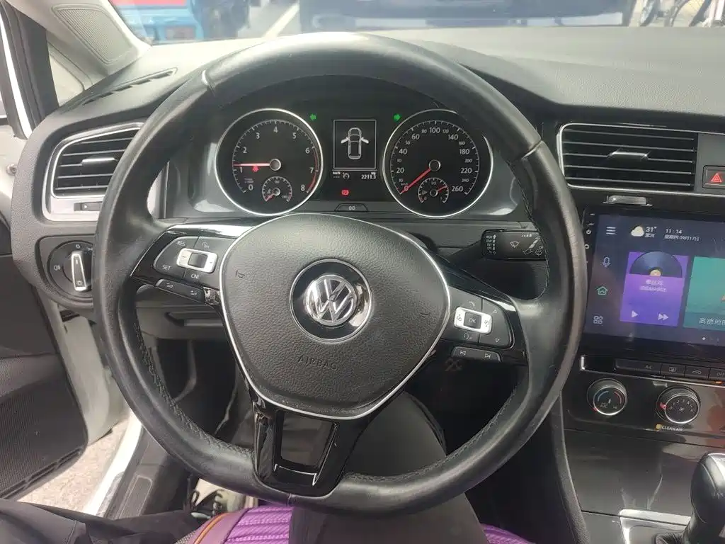 Volkswagen Golf — миниатюра 6