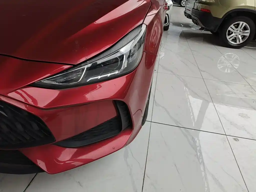 MG MG5 — миниатюра 24
