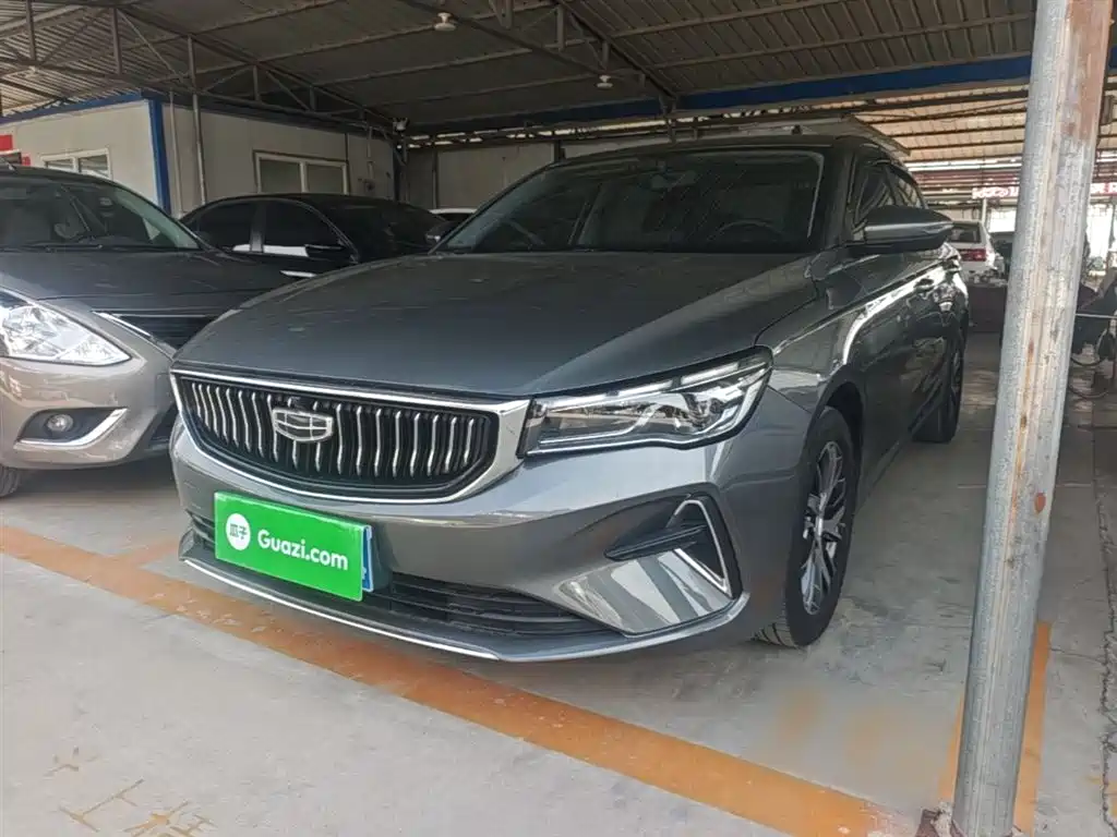 Geely Emgrand 2023