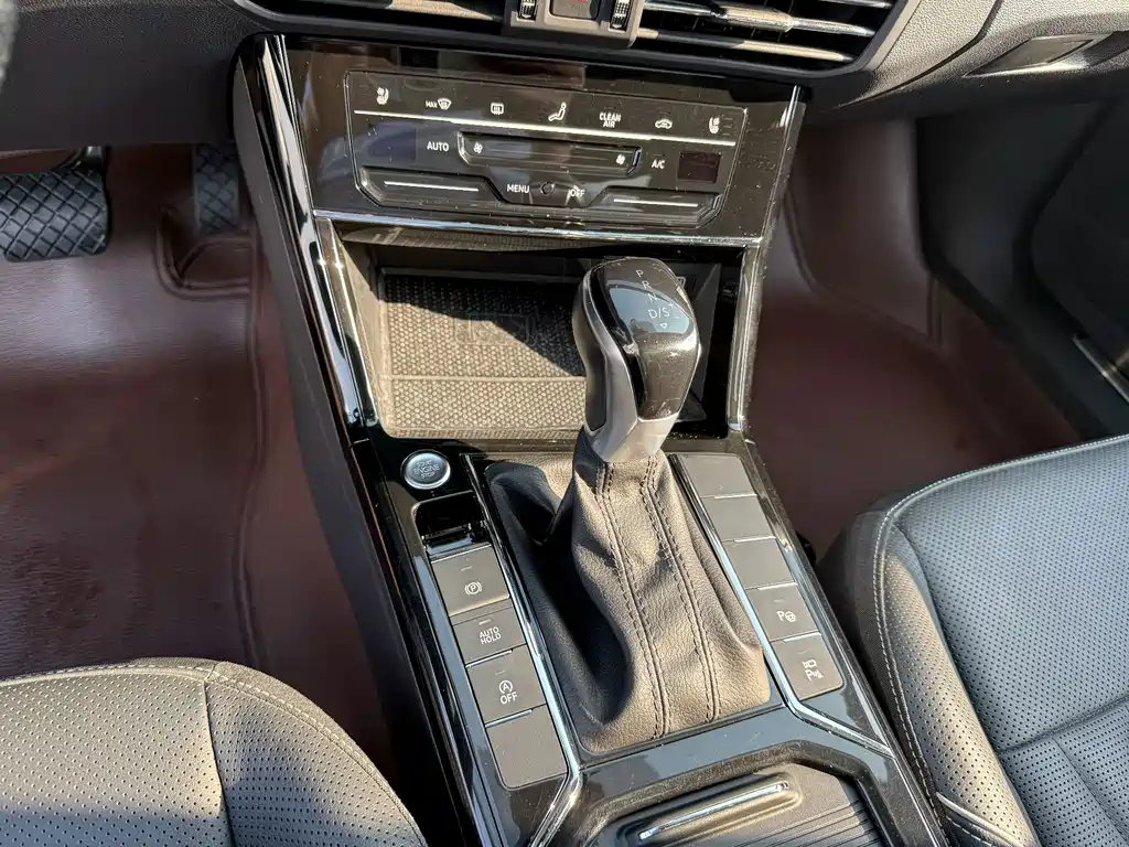 Volkswagen Passat — миниатюра 14
