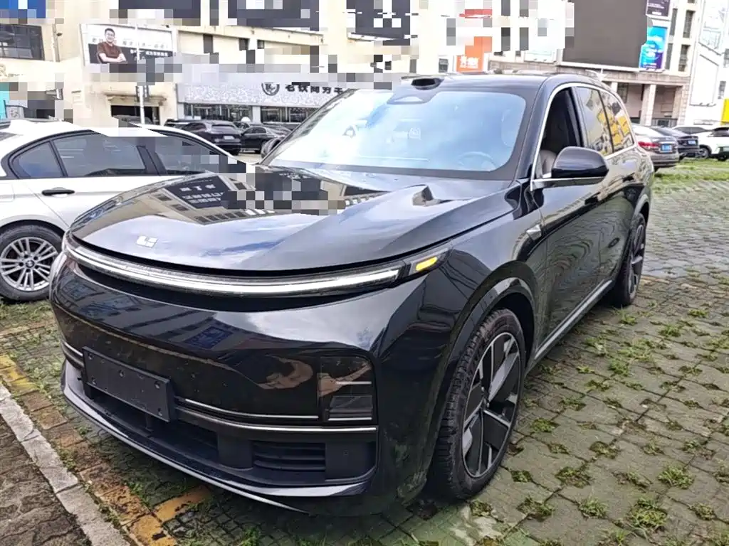 Li Auto Li L8 2025