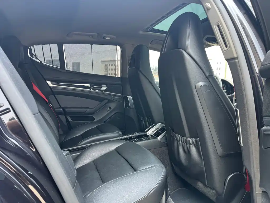 Porsche Panamera — миниатюра 16