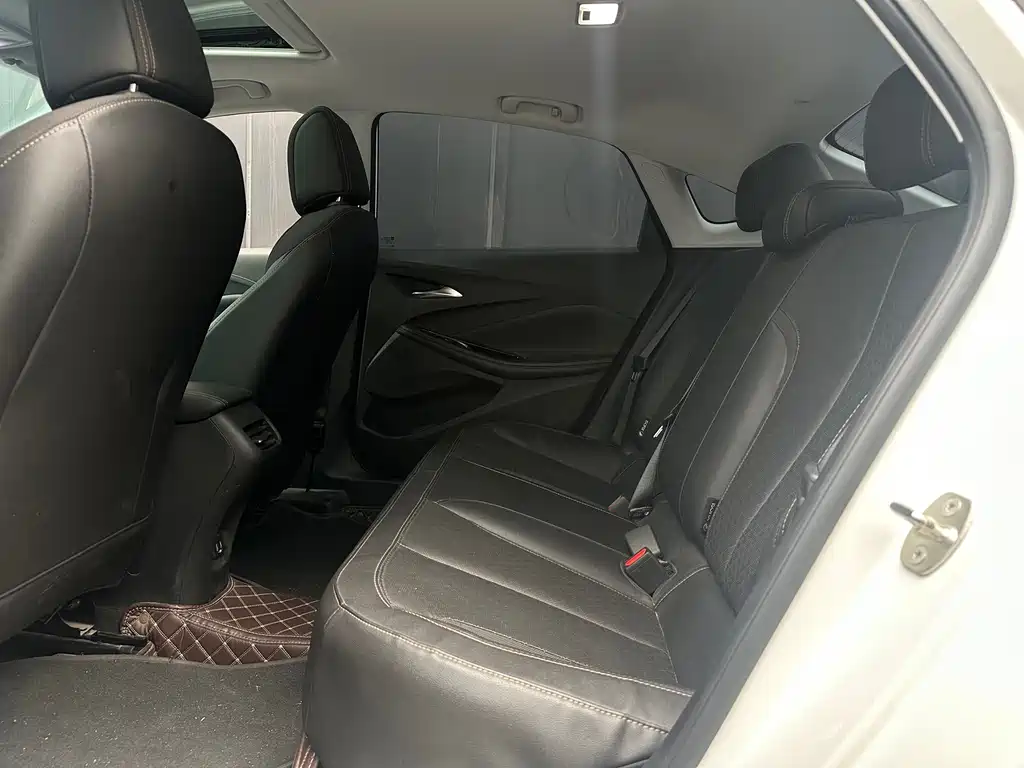 Buick Verano — миниатюра 8