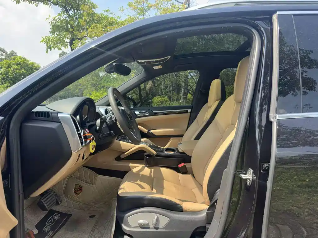 Porsche Cayenne Hybrid — миниатюра 4