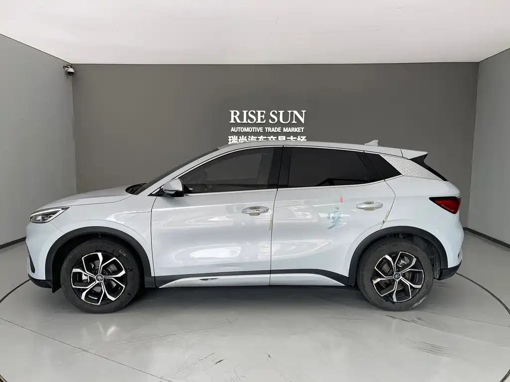 BYD Yuan Plus — миниатюра 28
