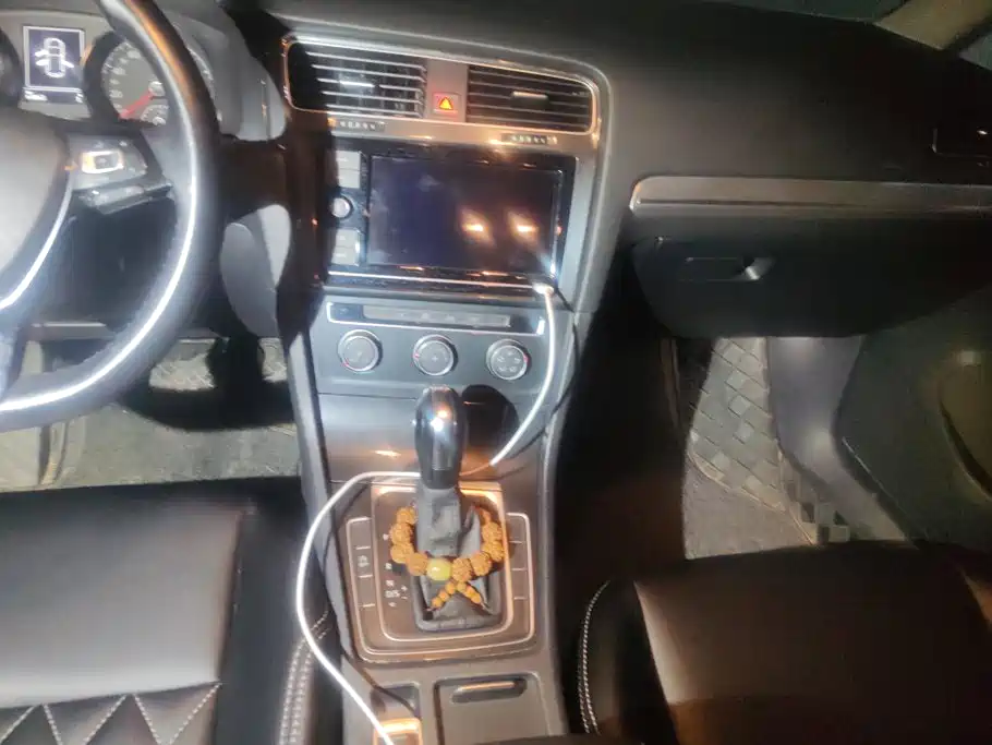 Volkswagen Golf — миниатюра 16