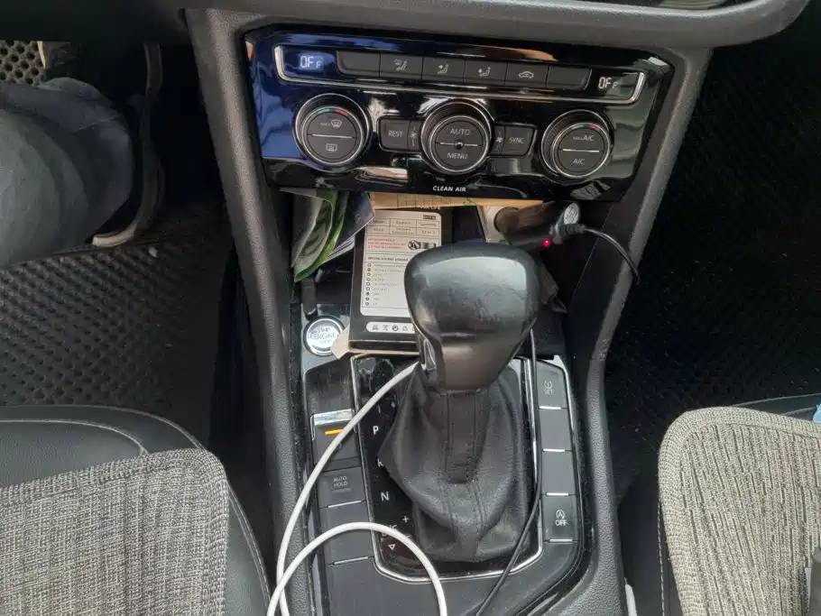 Volkswagen Tiguan L — миниатюра 16