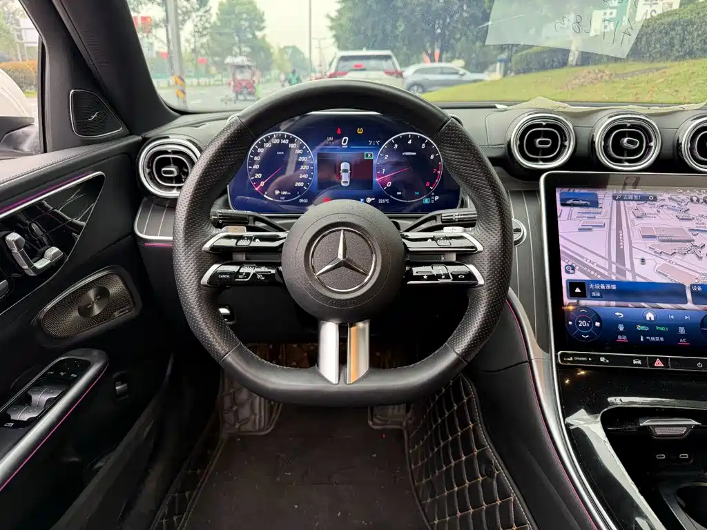 Mercedes-Benz C-Class — миниатюра 14