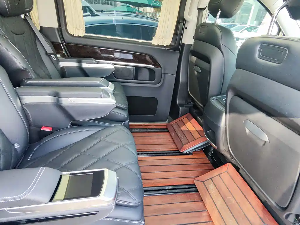 Mercedes-Benz V-Class — миниатюра 15