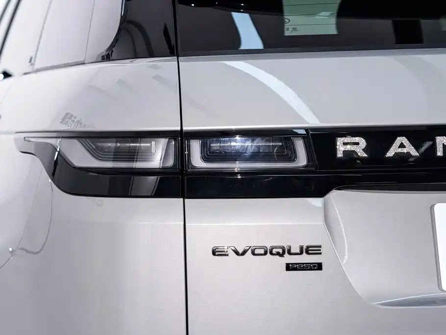 Land Rover Evoque — миниатюра 11