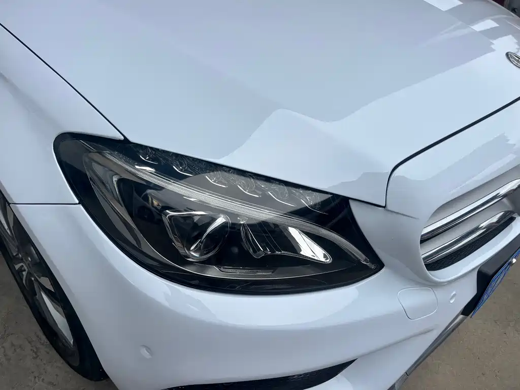 Mercedes-Benz C-Class — миниатюра 4