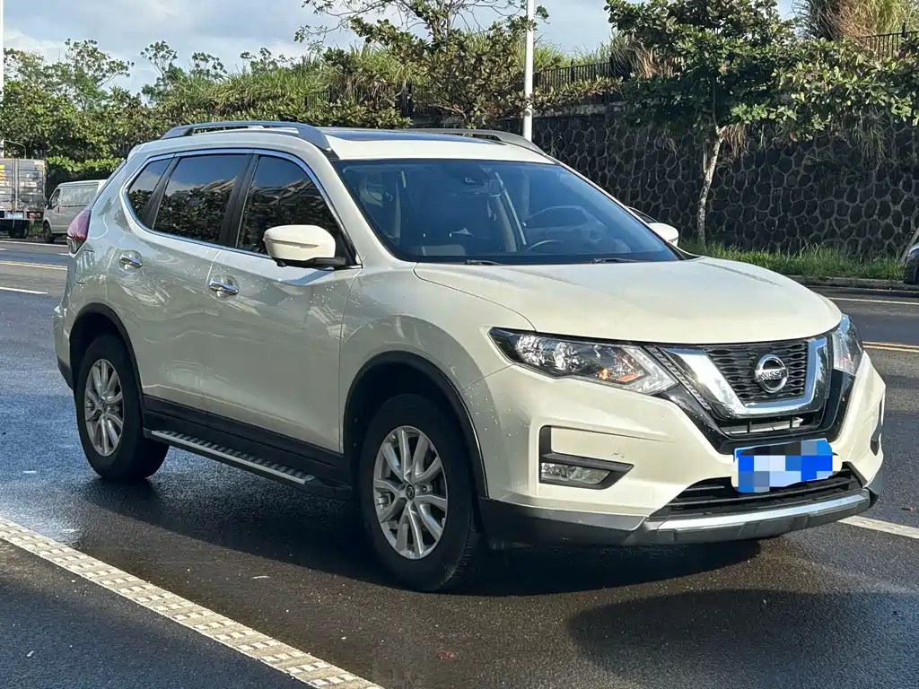 Nissan X-Trail — миниатюра 3