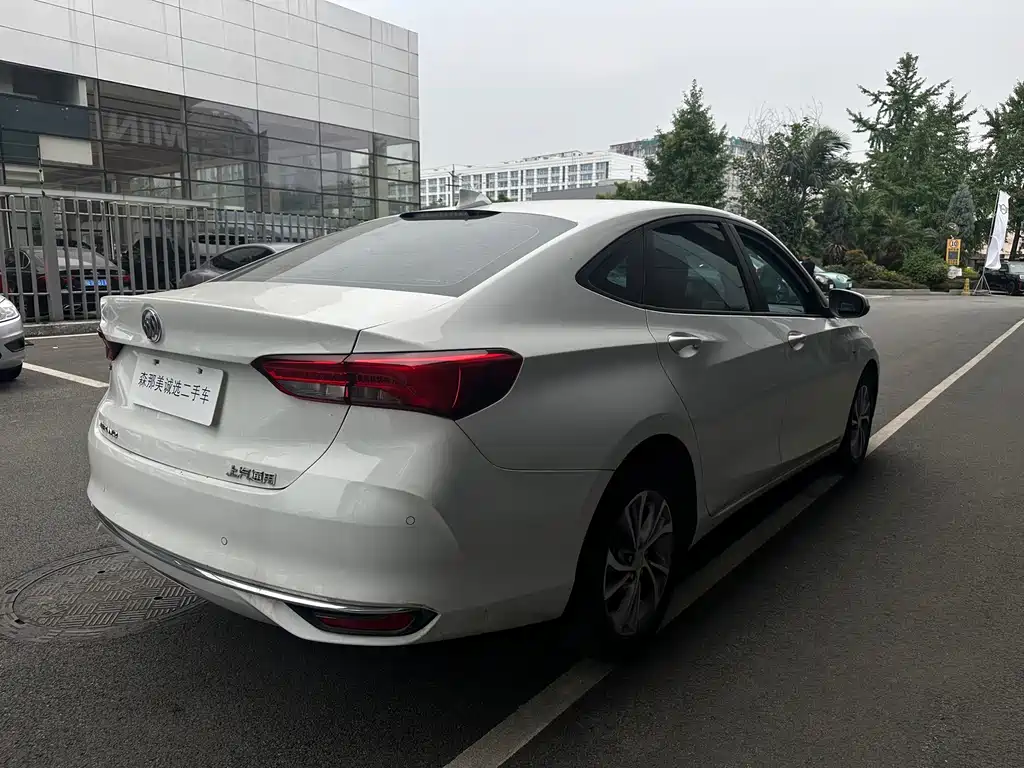 Buick Verano — миниатюра 5