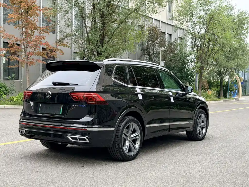 Volkswagen Tiguan L PHEV — миниатюра 7