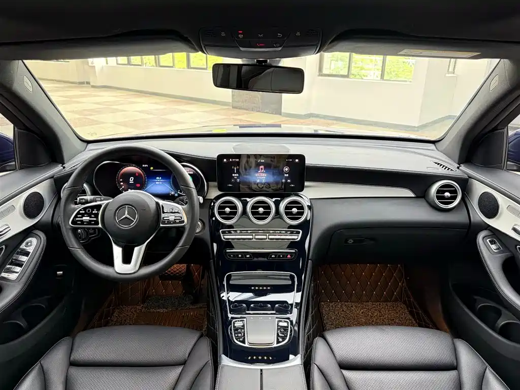 Mercedes-Benz GLC 2022 GLC 260 L 4MATIC