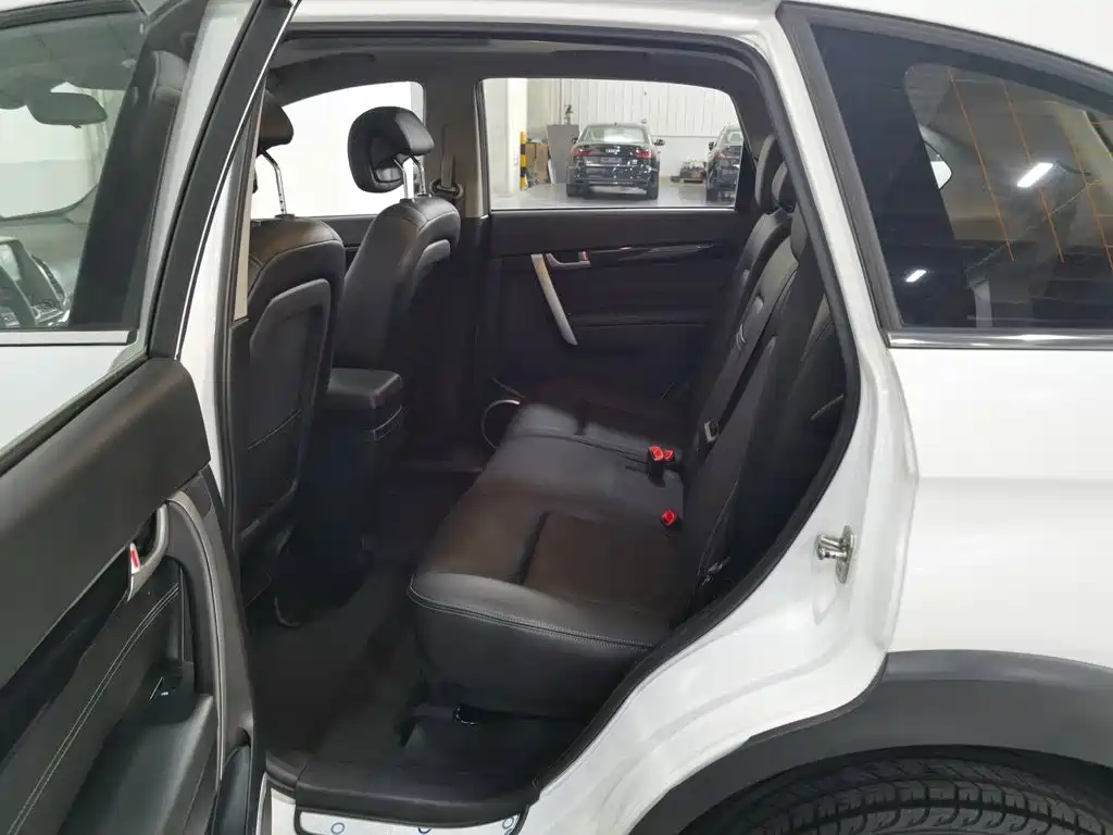 Chevrolet Captiva — миниатюра 15