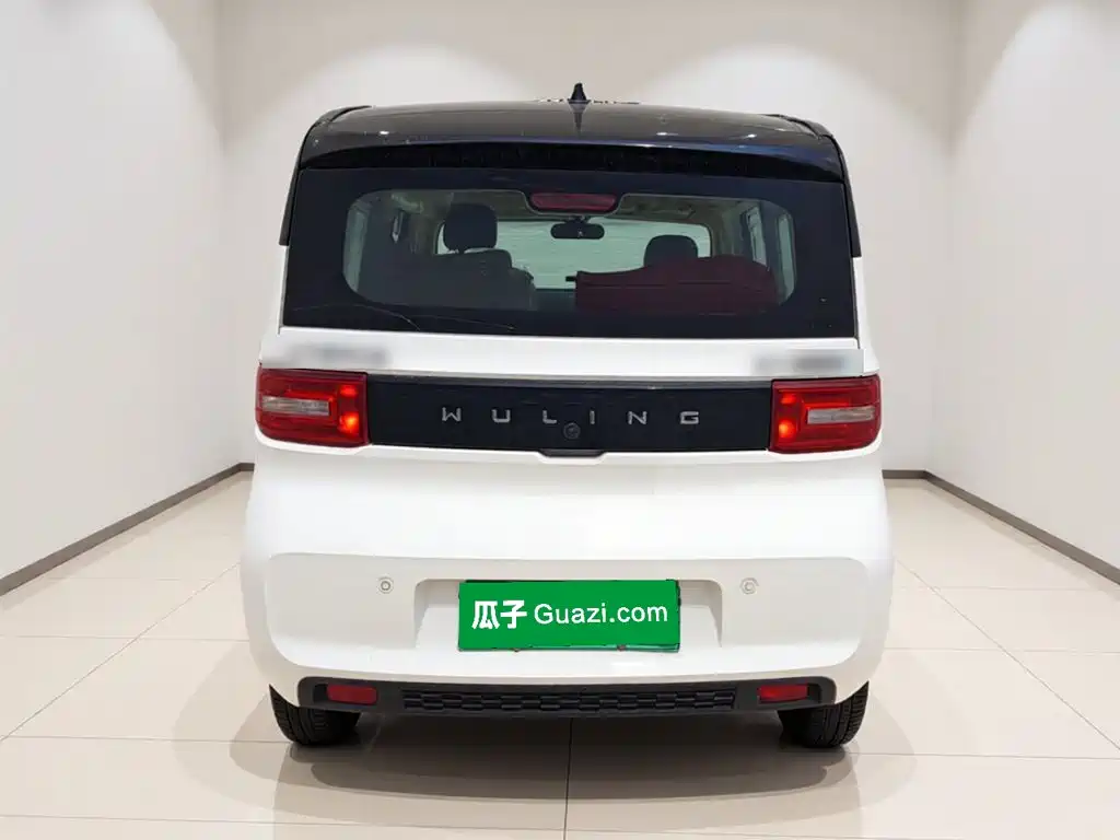 Wuling MINIEV — миниатюра 3