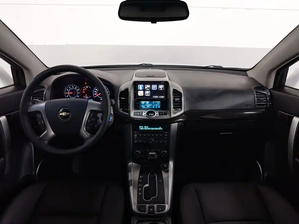Chevrolet Captiva — миниатюра 5