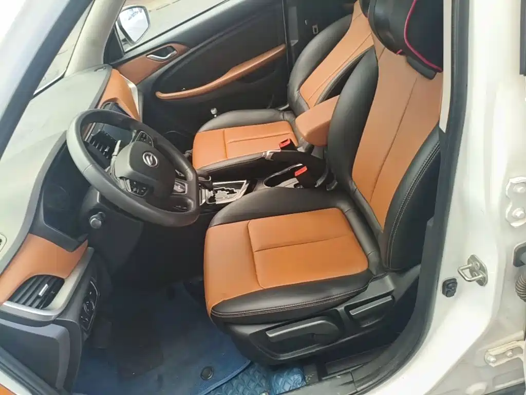 Landwind Landwind X2 — миниатюра 15