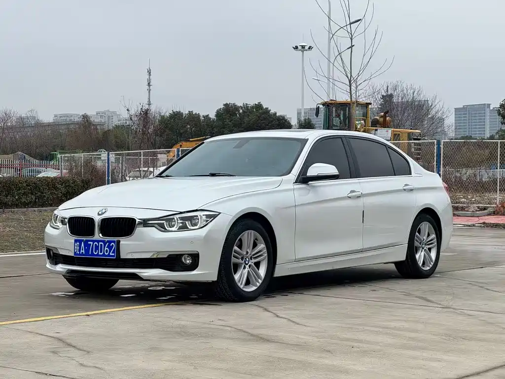 BMW 3 SERIES