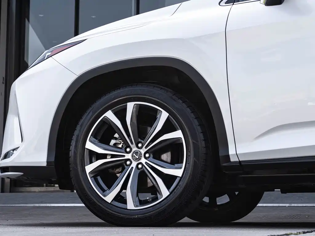 Lexus RX — миниатюра 8