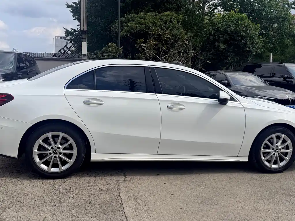 Mercedes-Benz A-Class — миниатюра 5