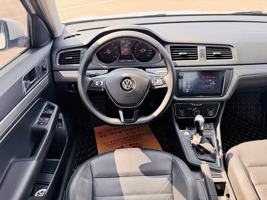 Volkswagen Lavida — миниатюра 10
