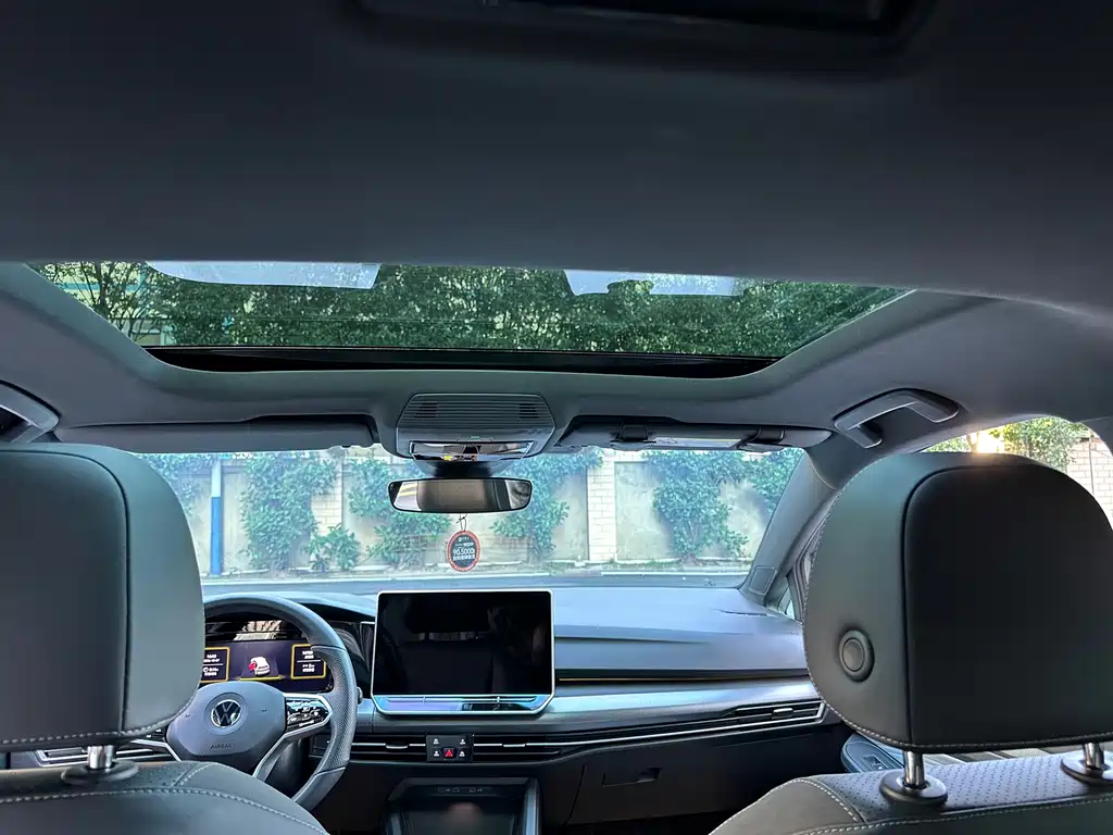 Volkswagen Golf — миниатюра 18