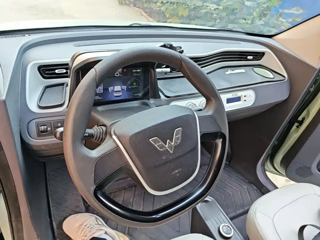 Wuling MINIEV — миниатюра 10
