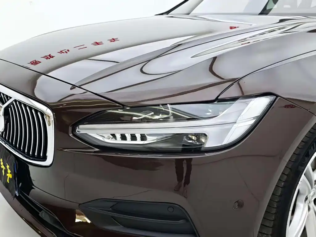Volvo S90 — миниатюра 4