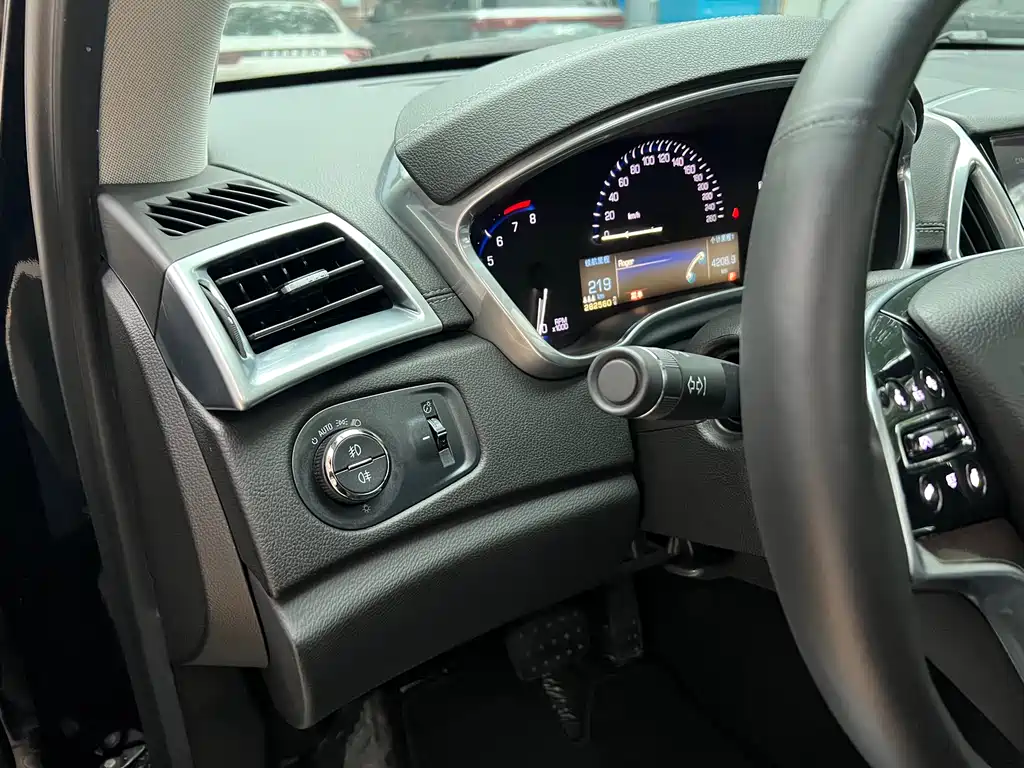 Cadillac SRX — фотографии объявления, Фото 19