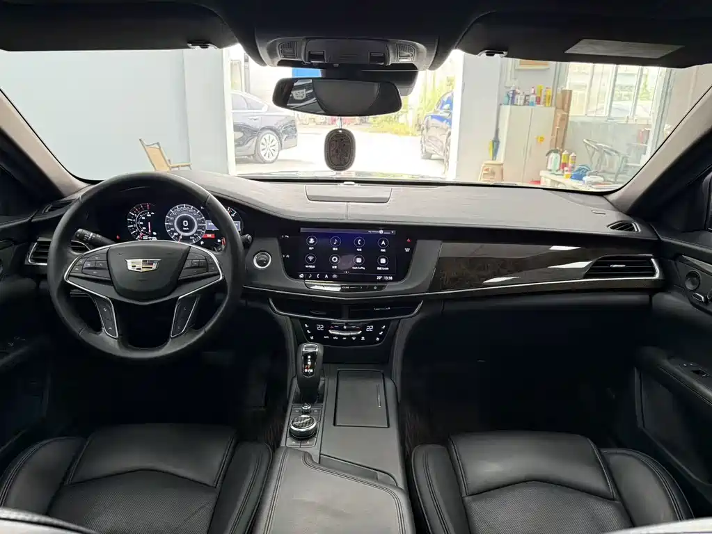 Cadillac CT6 — миниатюра 5