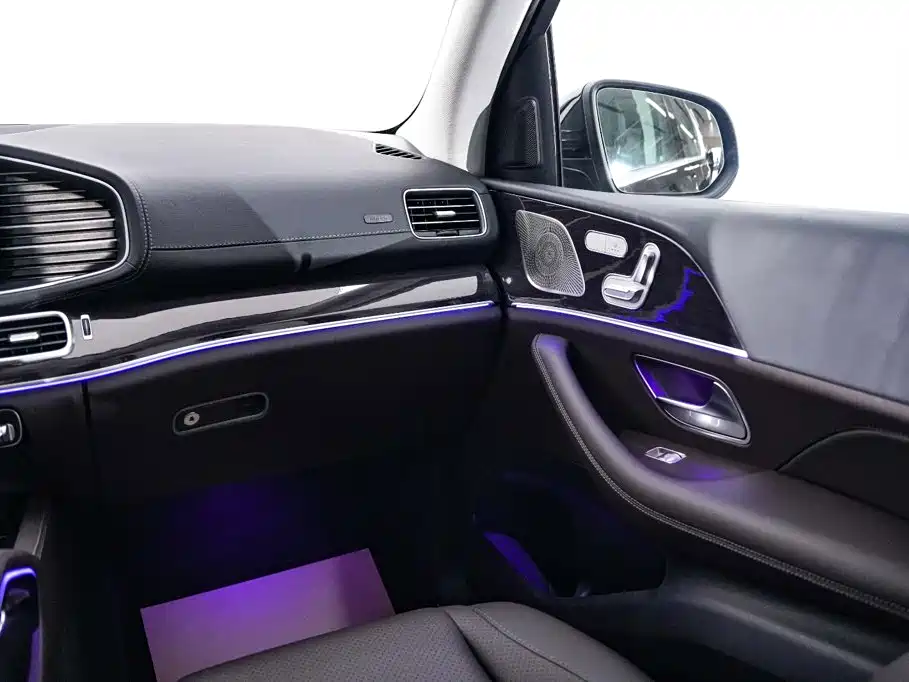 Mercedes-Benz GLE (Import) — миниатюра 30