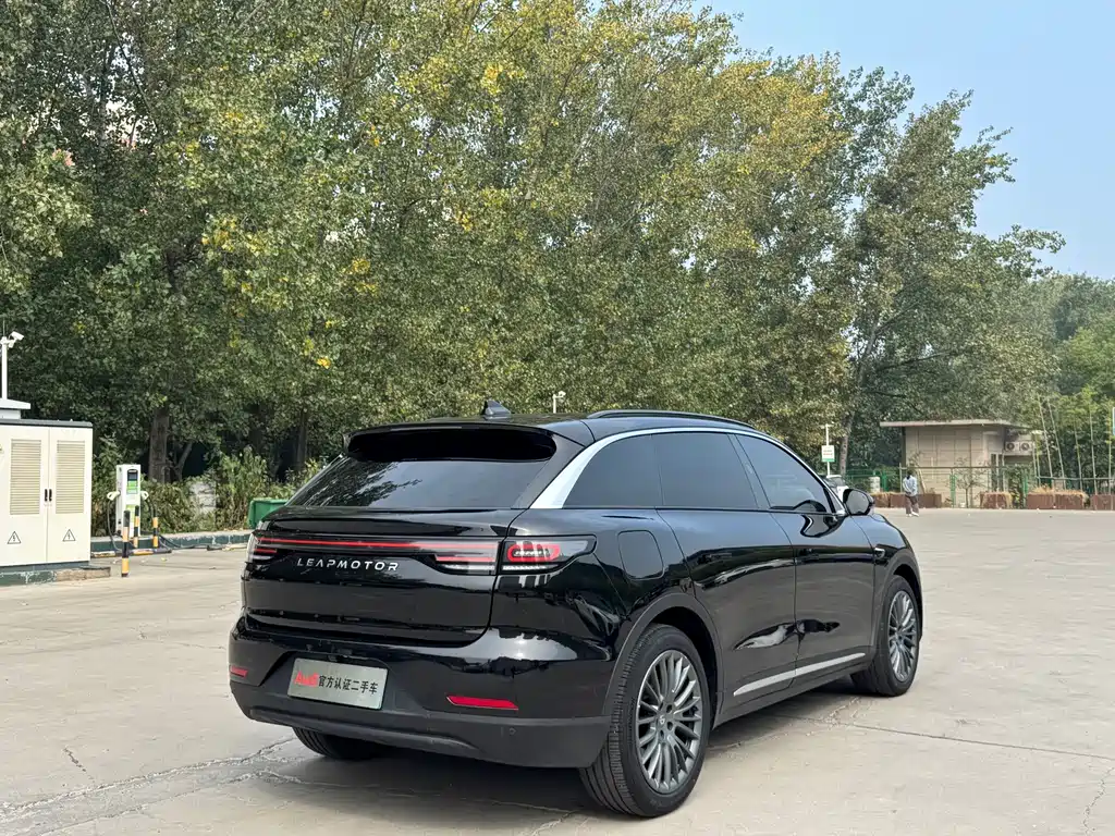 Leapmotor Leapmotor C11 — миниатюра 4
