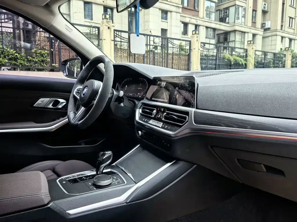 BMW 3 Series — миниатюра 9