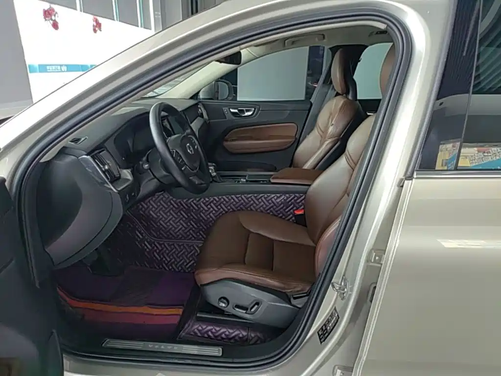 Volvo XC60 — миниатюра 15