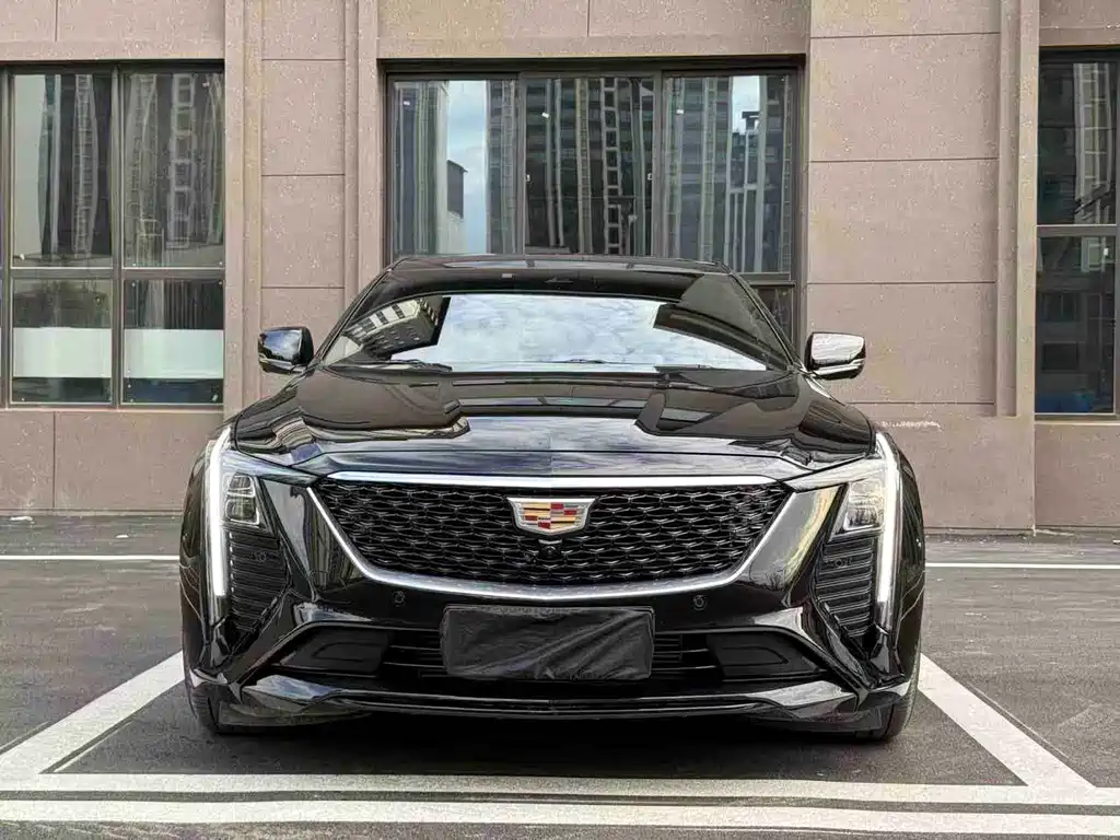 Cadillac CT5 — миниатюра 2