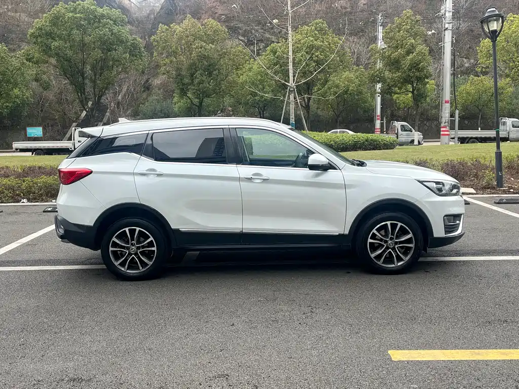 Hanteng X5 2018 1.5T MT Luxury