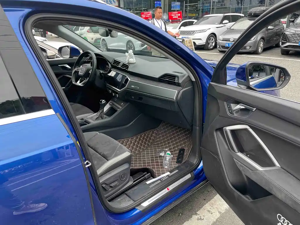 Audi Q3 — миниатюра 5