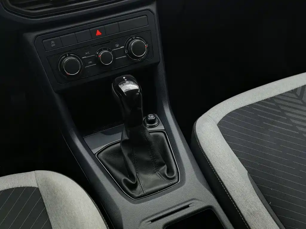 Volkswagen Tharu — миниатюра 13