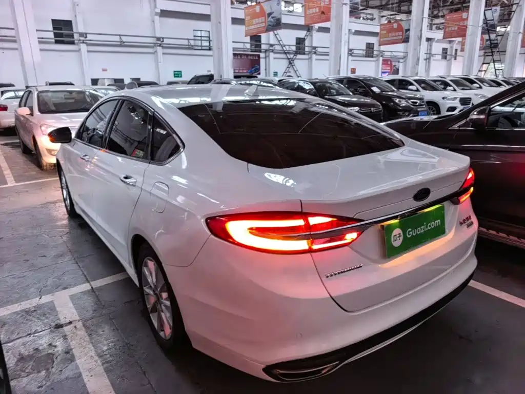 Ford Mondeo — миниатюра 5