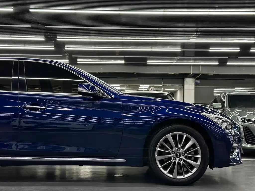 INFINITI  Q50L
