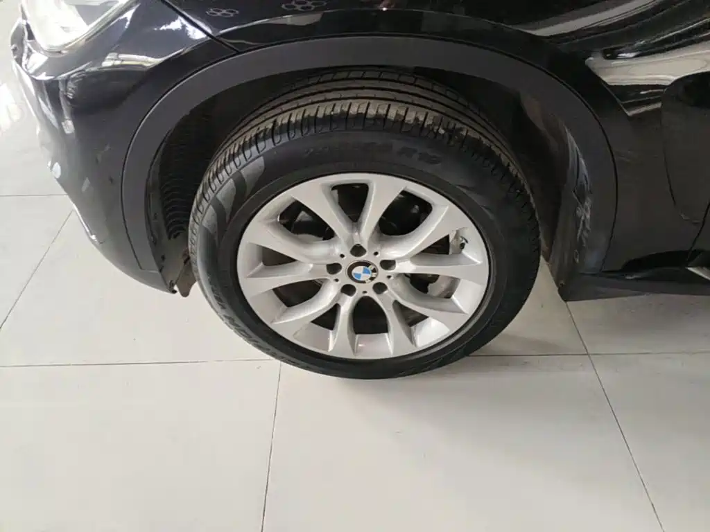 BMW X5 (Import) — миниатюра 23