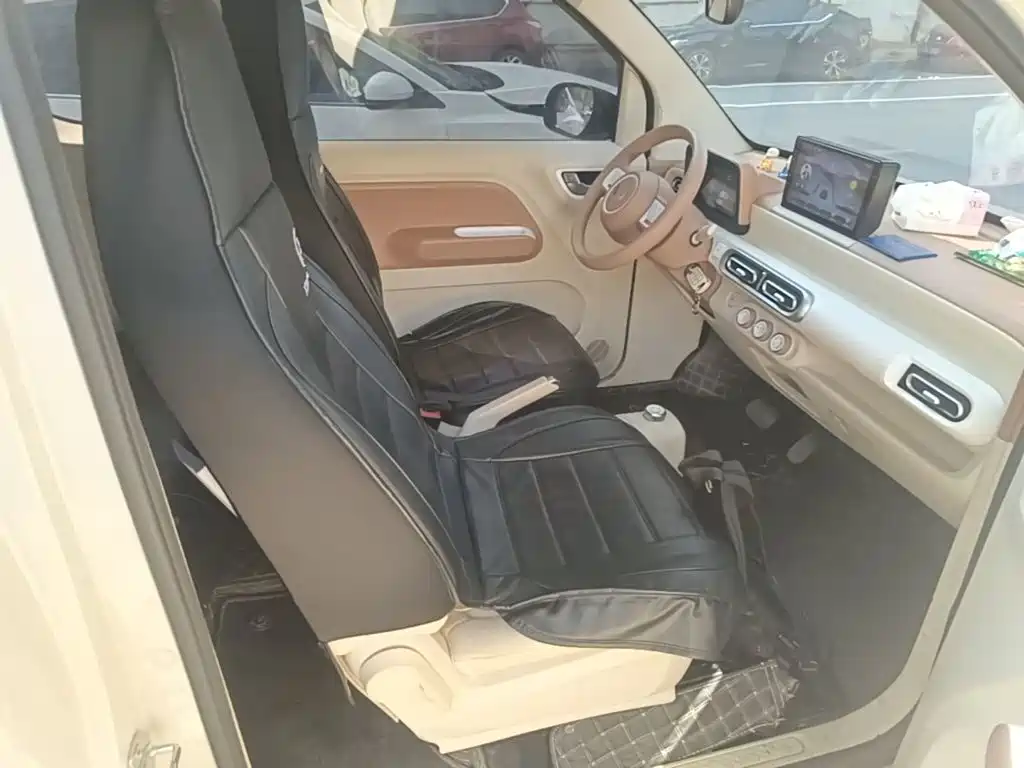 Wuling MINIEV — миниатюра 25